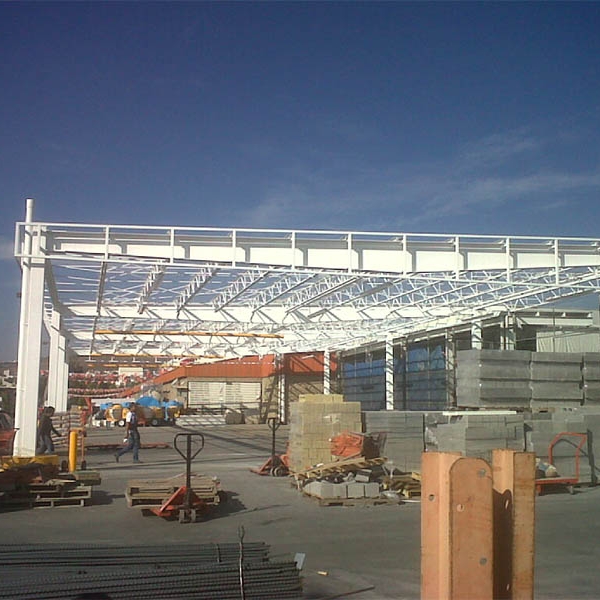 Construcción de Canopy de Proveedores, Cubierta Metálica en Patio de Materiales y Muro Metálico Perimetral